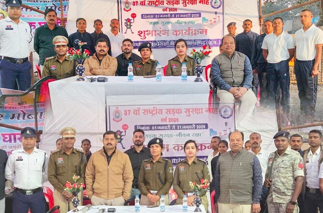 सड़क सुरक्षा को लेकर सारंगढ़ पुलिस की सराहनीय पहल, राष्ट्रीय सड़क सुरक्षा माह का शुभारंभ